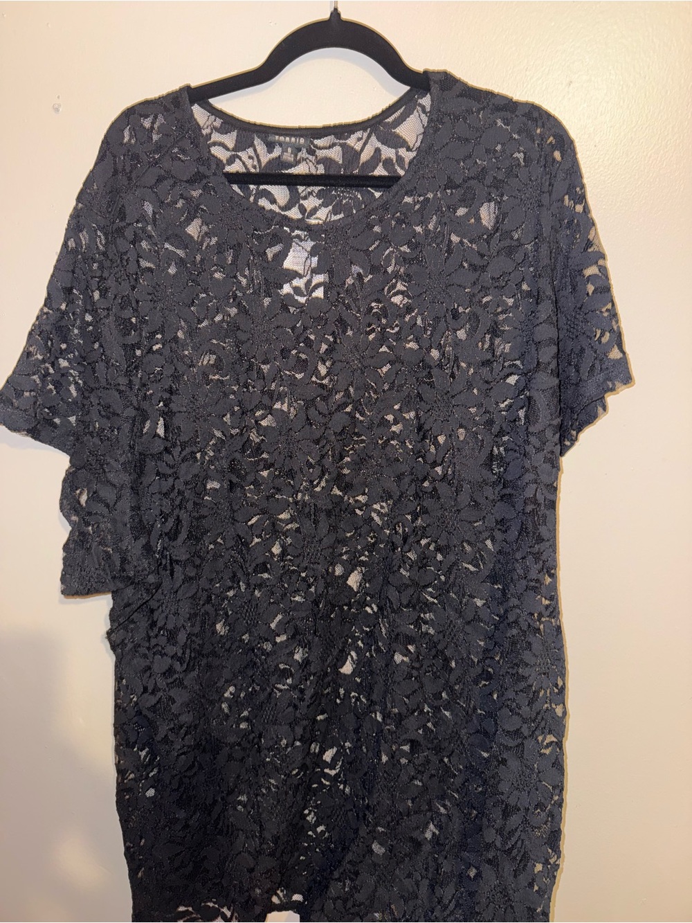 torrid Black Floral Lace Short Sleeve Tunic